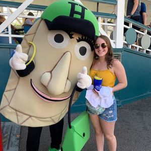 Meet your Posher, Becca